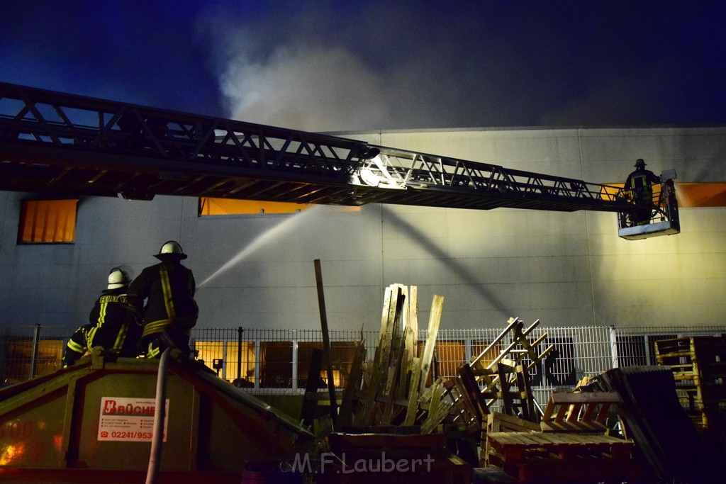 Grossbrand Halle Troisdorf Kriegsdorf Junkersring P537.JPG - Miklos Laubert